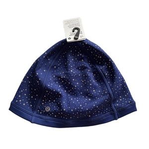 LULULEMON Fleece reflective running blue beanie.L/XL. New with tags.